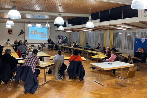Die Projektgruppe bei der Arbeit.