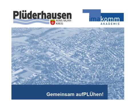 Bild zeigt das Logo des Gemeindeentwicklungskonzepts: Ein Luftbild von Plüderhausen zusammen mit dem Logo der imakomm Akademie sowie der Gemeinde Plüderhausen