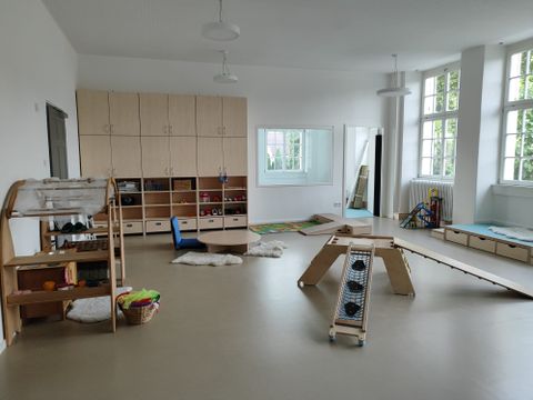 Bild zeigt einen Gruppenraum 