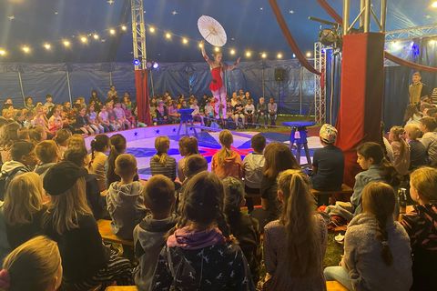 Zirkusvorstellung für Schülerinnen und Schüler der Hohbergschule